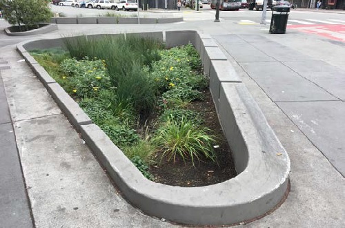 Mission and Valencia bioretention planter