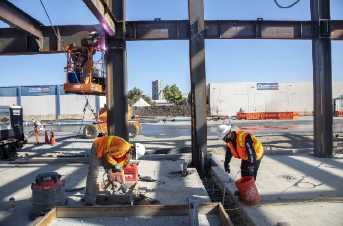 Trabajos de construcción en 1550 Evans