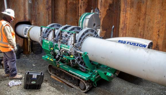 Slip lining a 28-inch diameter pipe underneath the Embarcadero to connect newly constructed structures